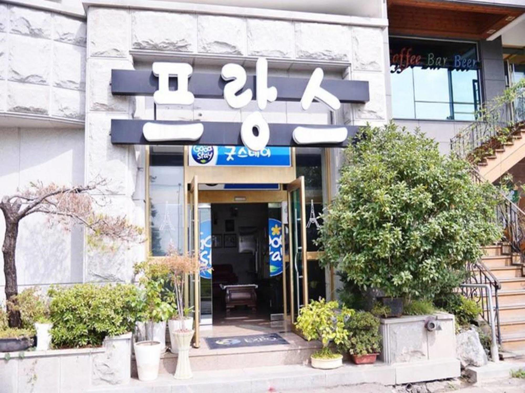 Am Ort Hotel Yeosu Exterior foto