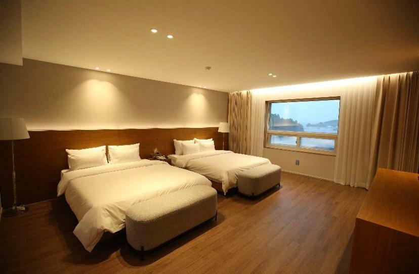 Am Ort Hotel Yeosu Exterior foto